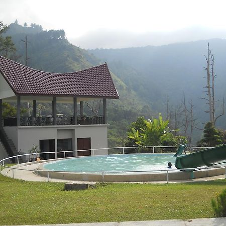 Patra Comfort Parapat Esterno foto