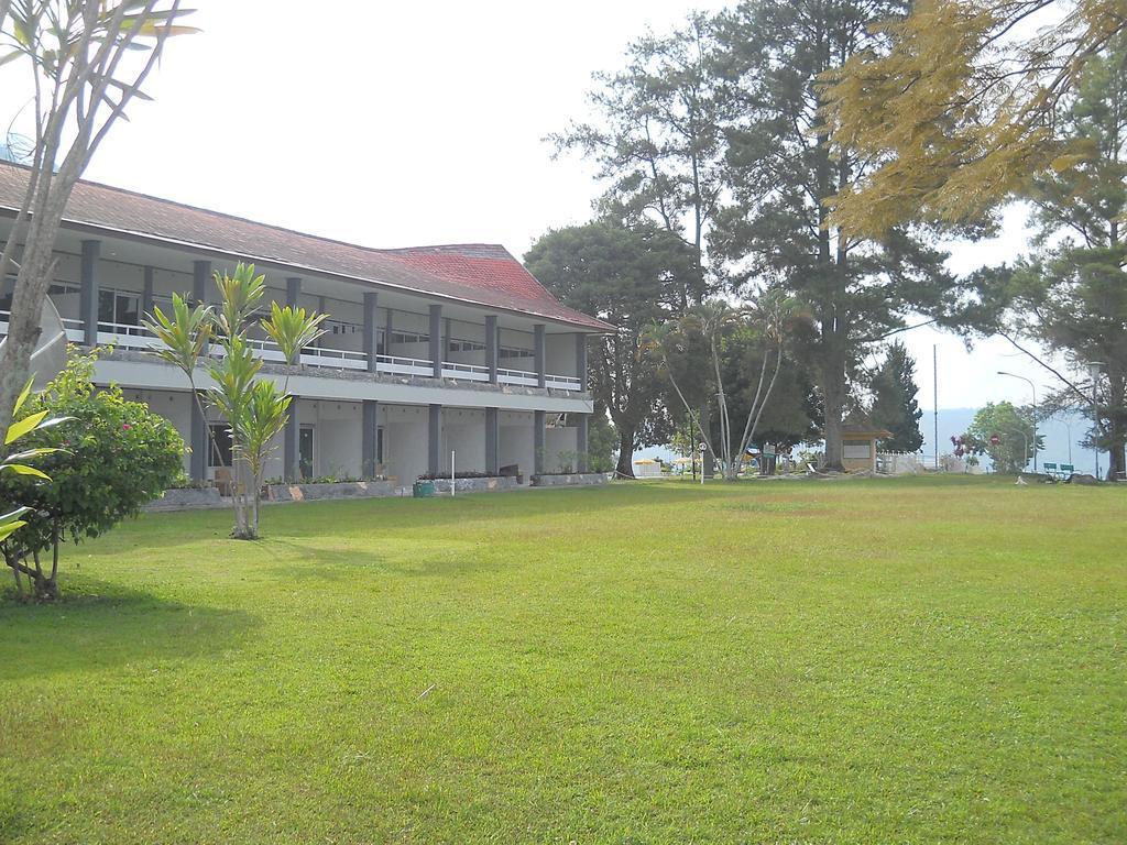 Patra Comfort Parapat Esterno foto