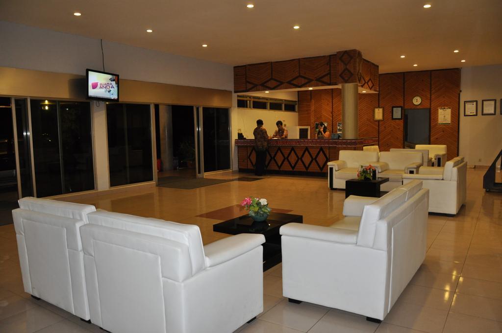 Patra Comfort Parapat Esterno foto